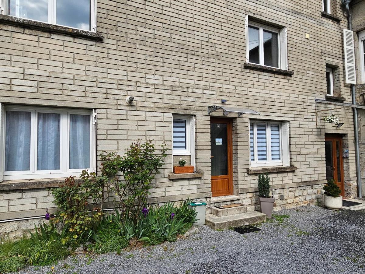 Ferienwohnung Le Bellevue Givet Exterior foto